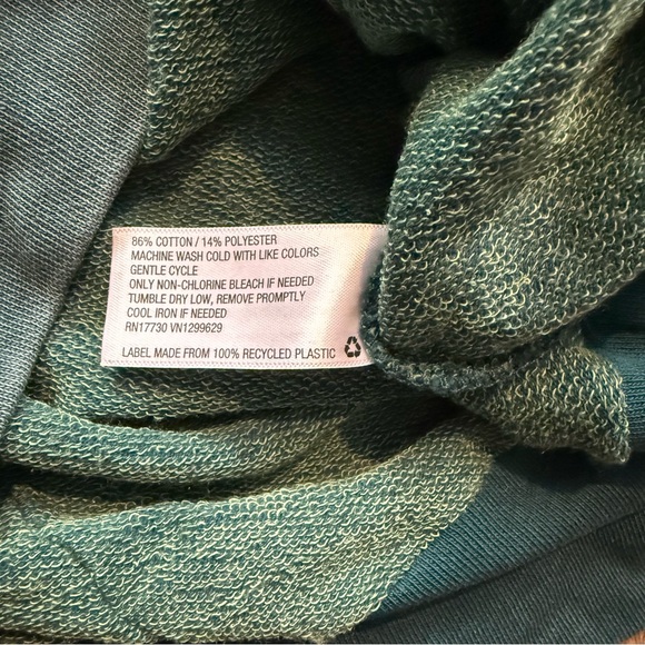 Wild Fable Women’s Oversized Hoodie Green Exposed Seam Raw Edge Pullover NEW - Picture 5 of 8